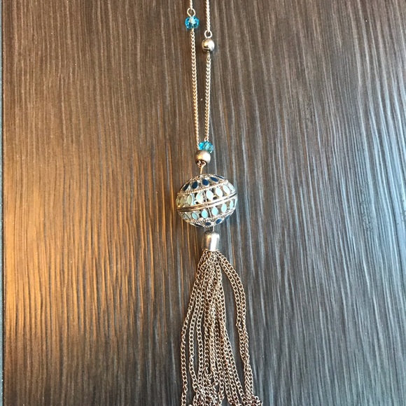 3/$12 Ricki’s Long Pendant Necklace - Picture 3 of 3